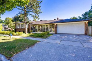 Sidesplit for Sale, 51 Mid Pines Rd, Toronto, ON Sidesplit for Sale, 51 Mid Pines Rd, Toronto, ON