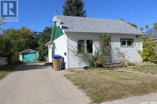 House for Sale, 111 10th Street, Weyburn, SK