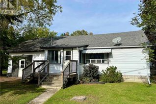 Bungalow for Sale, 1 Queen Street, Picton, ON