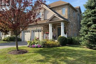 Townhouse for Sale, 34 Stonecliffe Cres, Aurora, ON