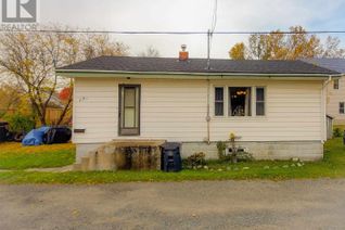 Detached House for Sale, 15 Young Ave # B, Kirkland Lake, ON