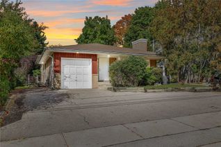 Backsplit for Sale, 100 York Mills Rd, Toronto, ON Backsplit for Sale, 100 York Mills Rd, Toronto, ON