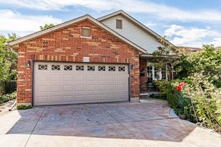 Detached House for Sale, 5122 Meadowood Lane, Beamsville, ON