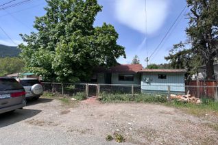 Detached House for Sale, 924 Ellis Avenue, Hedley, BC