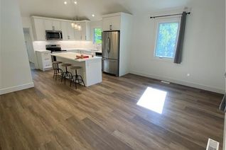 Bungalow for Rent, 94 Gladstone Avenue, London, ON Bungalow for Rent, 94 Gladstone Avenue, London, ON