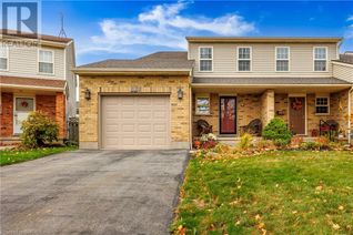 Freehold Townhouse for Sale, 9 Terrama Court, St. Catharines, ON