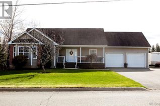 Bungalow for Sale, 124 Strong Street, Woodstock, NB