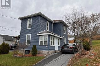 Detached House for Sale, 8 John Street, Picton, ON