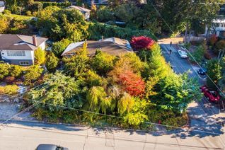 Bungalow for Sale, 3812 Dalkeith Drive, North Vancouver, BC