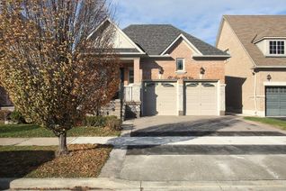 Bungalow for Rent, 137 Twin Hills Cres, Vaughan, ON