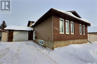 Property for Sale, 680 7th Street E, Prince Albert, SK