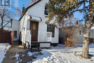 Property for Sale, 211 Mergens Street, Weyburn, SK Property for Sale, 211 Mergens Street, Weyburn, SK