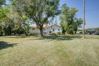 Bungalow for Sale, 4626 2a Street E, Claresholm, AB