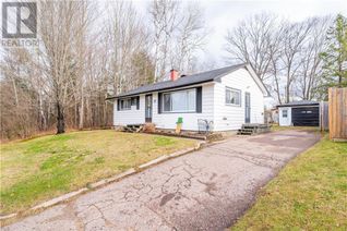 Property for Sale, 17 Newton Crescent, Deep River, ON Property for Sale, 17 Newton Crescent, Deep River, ON