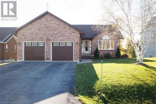 Property for Sale, 66 Champlain Boulevard, Lindsay, ON Property for Sale, 66 Champlain Boulevard, Lindsay, ON