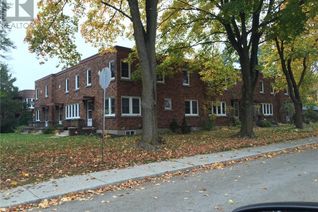 Townhouse for Rent, 268 Vansittart Avenue, Woodstock, ON
