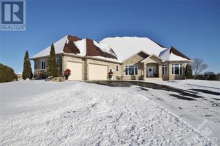 House for Sale, 725 Merlin Court, Ottawa, ON House for Sale, 725 Merlin Court, Ottawa, ON