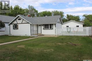 Detached House for Sale, 568 2nd Street E, Shaunavon, SK