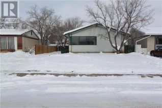 Property for Sale, 57 Cedar Crescent, Drumheller, AB Property for Sale, 57 Cedar Crescent, Drumheller, AB
