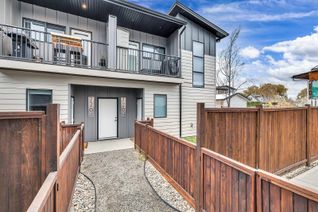 Townhouse for Sale, 726 Coopland Crescent #2, Kelowna, BC
