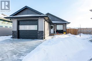 Bungalow for Sale, 58 Ranchers Close, Lacombe, AB