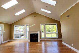 Bungalow for Rent, 582 Fernhill Blvd, Oshawa, ON Bungalow for Rent, 582 Fernhill Blvd, Oshawa, ON