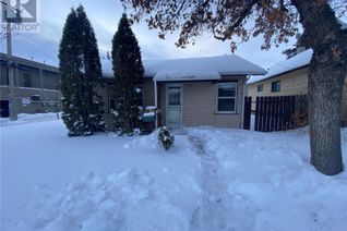 Detached House for Sale, 1213 1st Avenue, Saskatoon, SK