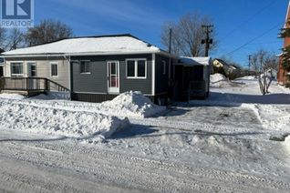 Bungalow for Sale, 4a Peter Street, Copper Cliff, ON