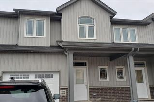 Freehold Townhouse for Rent, 33 Bowman Crescent, Thorold, ON
