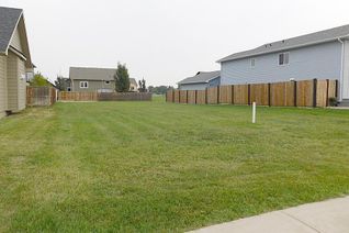Property for Sale, 4884 8 Street W, Claresholm, AB Property for Sale, 4884 8 Street W, Claresholm, AB