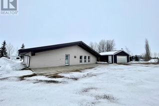Bungalow for Sale, Pt Se 17-45-7-W4, Rural Wainwright No. 61, M.D. of, AB