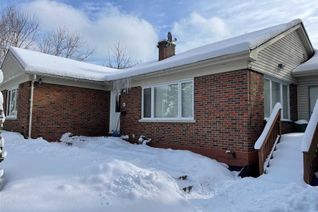 Bungalow for Sale, 65 Park Cres, Richmond Hill, ON Bungalow for Sale, 65 Park Cres, Richmond Hill, ON