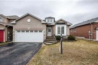 Bungalow for Sale, 56 Stanley St, Barrie, ON
