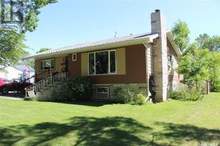 Bungalow for Sale, 662 3rd Street E, Shaunavon, SK