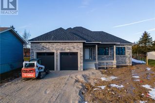 Bungalow for Sale, 43 Country Crescent, Meaford (Municipality), ON