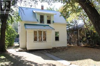 Property for Sale, 573 Centre Street, Shaunavon, SK