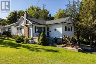 House for Sale, 2 Valleyview Avenue, Kingston, ON