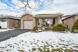 Detached House for Sale, 7 Broughton Ave, Hamilton, ON