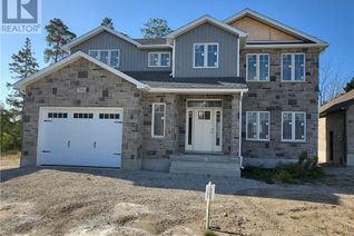 Detached House for Sale, 766 Campbell Avenue, Kincardine, ON