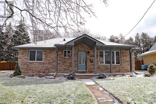 Detached House for Sale, 305 Hartwood Avenue, Kitchener, ON