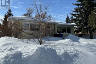Detached House for Sale, 329 8th Avenue E, Melville, SK