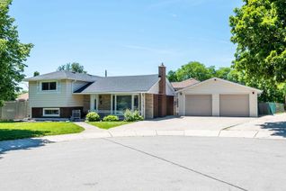 Sidesplit for Sale, 1 Croydon Crt, Hamilton, ON Sidesplit for Sale, 1 Croydon Crt, Hamilton, ON