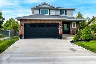 Detached House for Sale, 4537 Ivy Gardens Crescent, Beamsville, ON