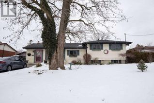 Sidesplit for Sale, 302 Hawkridge Ave, Hamilton, ON Sidesplit for Sale, 302 Hawkridge Ave, Hamilton, ON