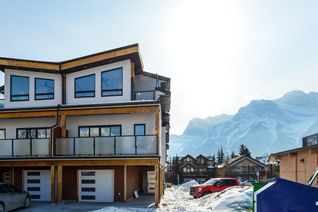 Condo Townhouse for Sale, 826 7 Street #2, Canmore, AB