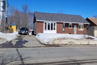 Bungalow for Sale, 40 Hutchison Ave, Elliot Lake, ON