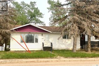 Detached House for Sale, 103 2nd Street E, Kyle, SK