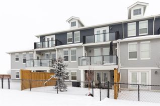 Condo Townhouse for Sale, 1001 8 Street Nw #3002, Airdrie, AB