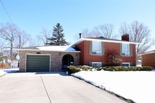 Detached House for Sale, 4195 Highland Park Drive, Beamsville, ON