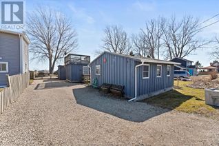 Cottage for Sale, 112 East Beach Road, Leamington, ON